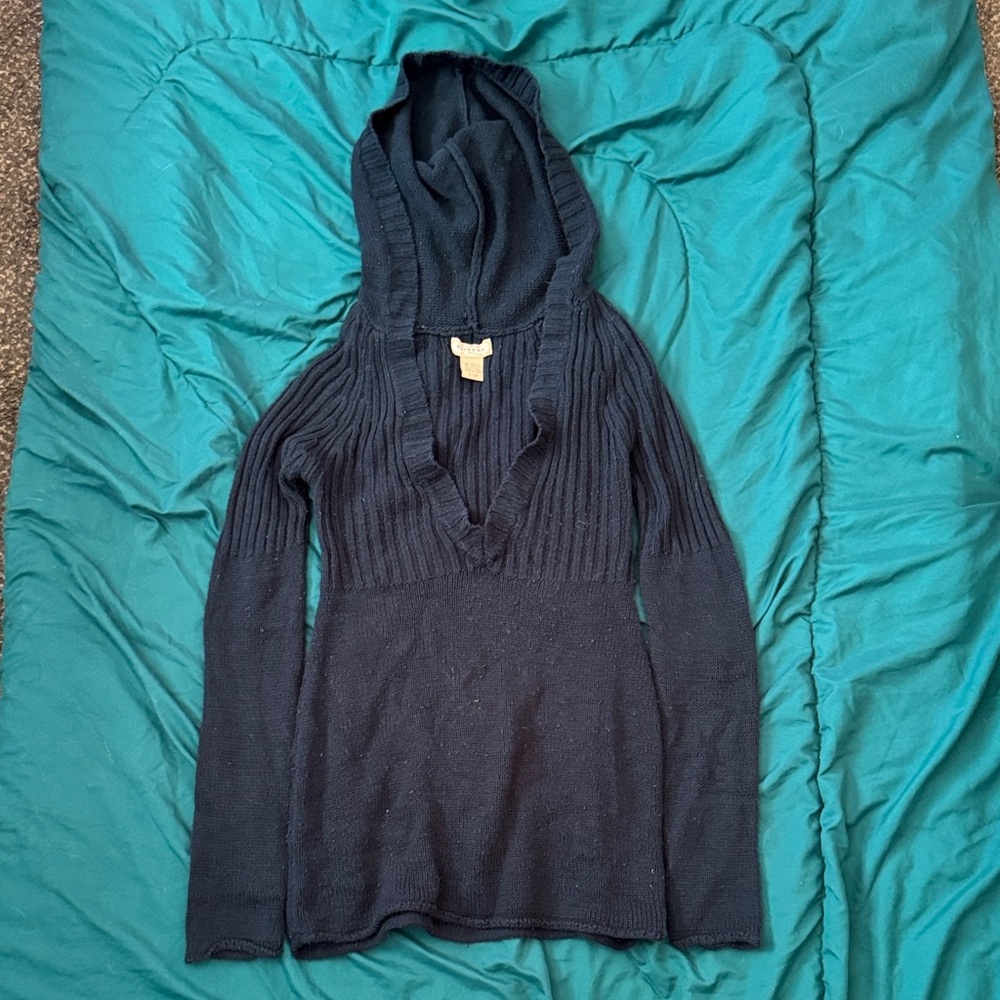 Arizona Jean Company Dark Blue V-Neck Sweater